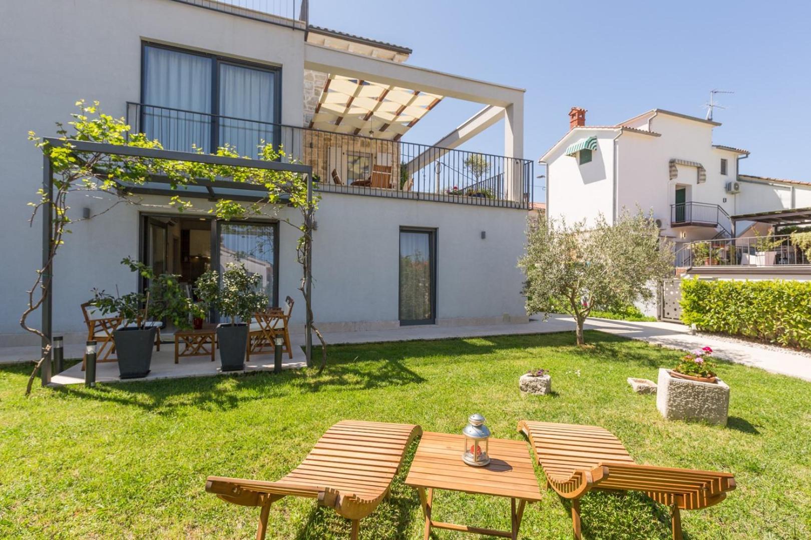 Riva Garden Exclusive Apartment Funtana Bagian luar foto