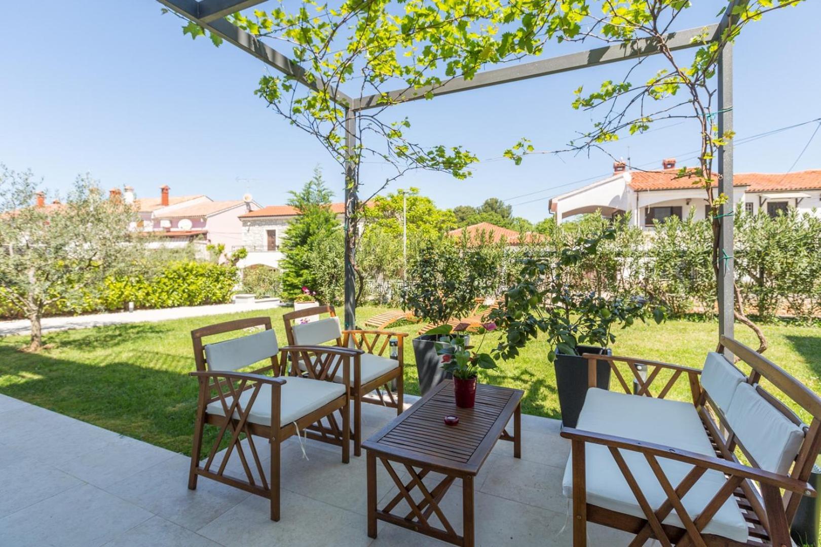 Riva Garden Exclusive Apartment Funtana Bagian luar foto